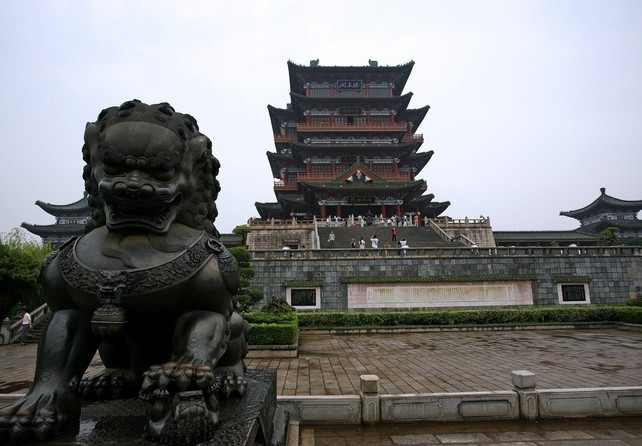 江西南昌超实用自由行景点美食行程攻略之狮子的雕像