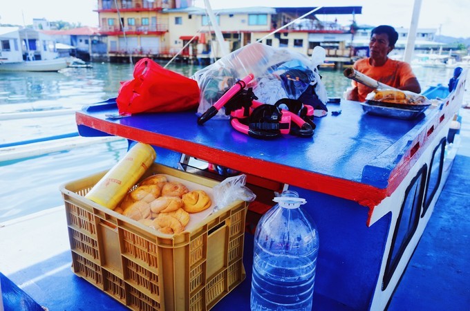 菲律宾科隆镇小岛潜水美食旅游攻略之面包