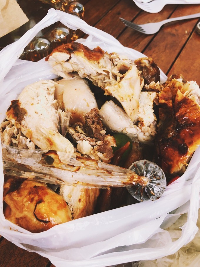 菲律宾科隆镇小岛潜水美食旅游攻略之烤鸡