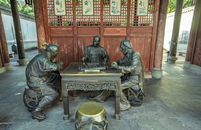 宁波网红文艺景点打卡两日游攻略之打麻将的三个铜人