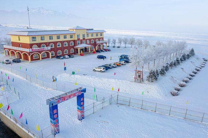 新疆克拉玛依超实用美食摄影旅游攻略之冰峰滑雪场玩滑雪